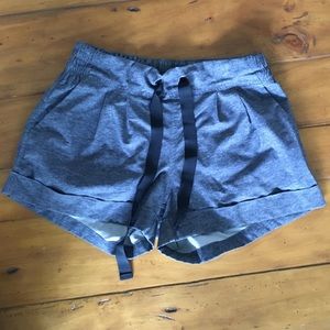 Lululemon shorts grey